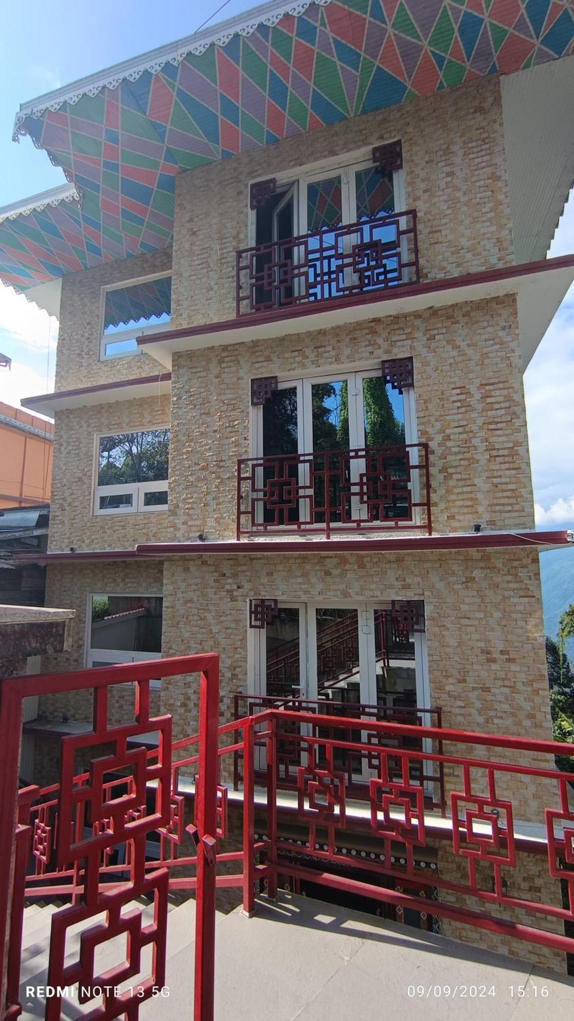 Rufina Greenland Premiere Hotel Pelling Exterior photo